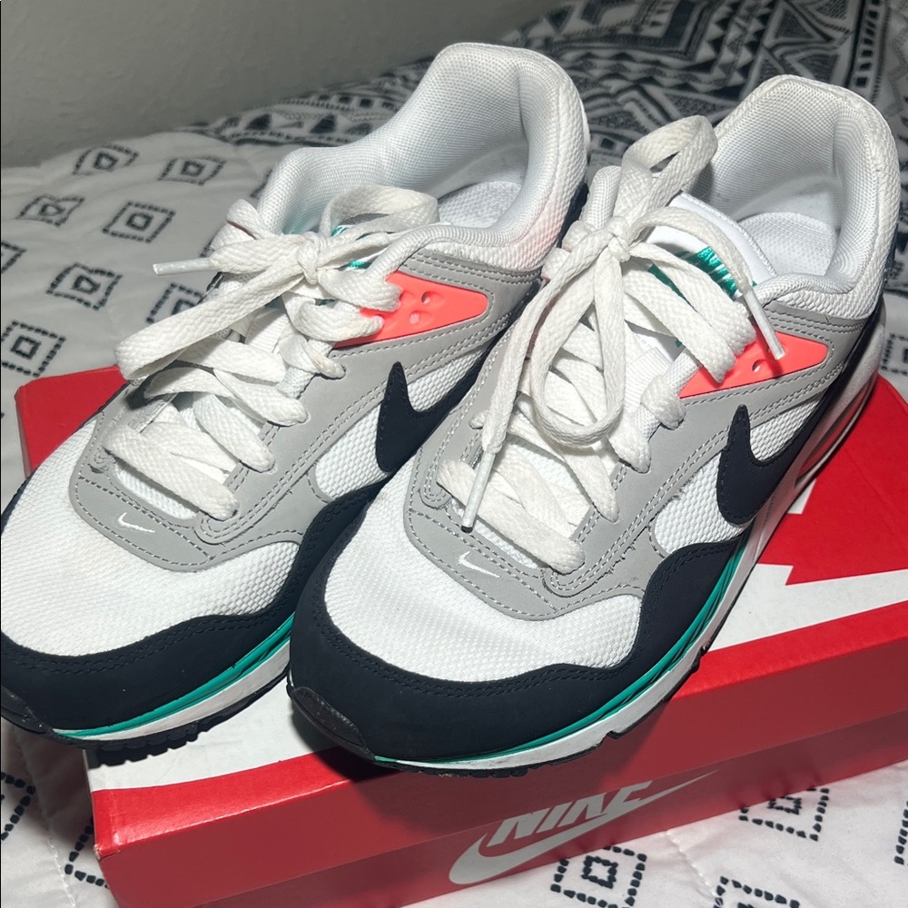 Nike Air Court Legacy White and Black Casual Shoes with Teal and Orange Accents
